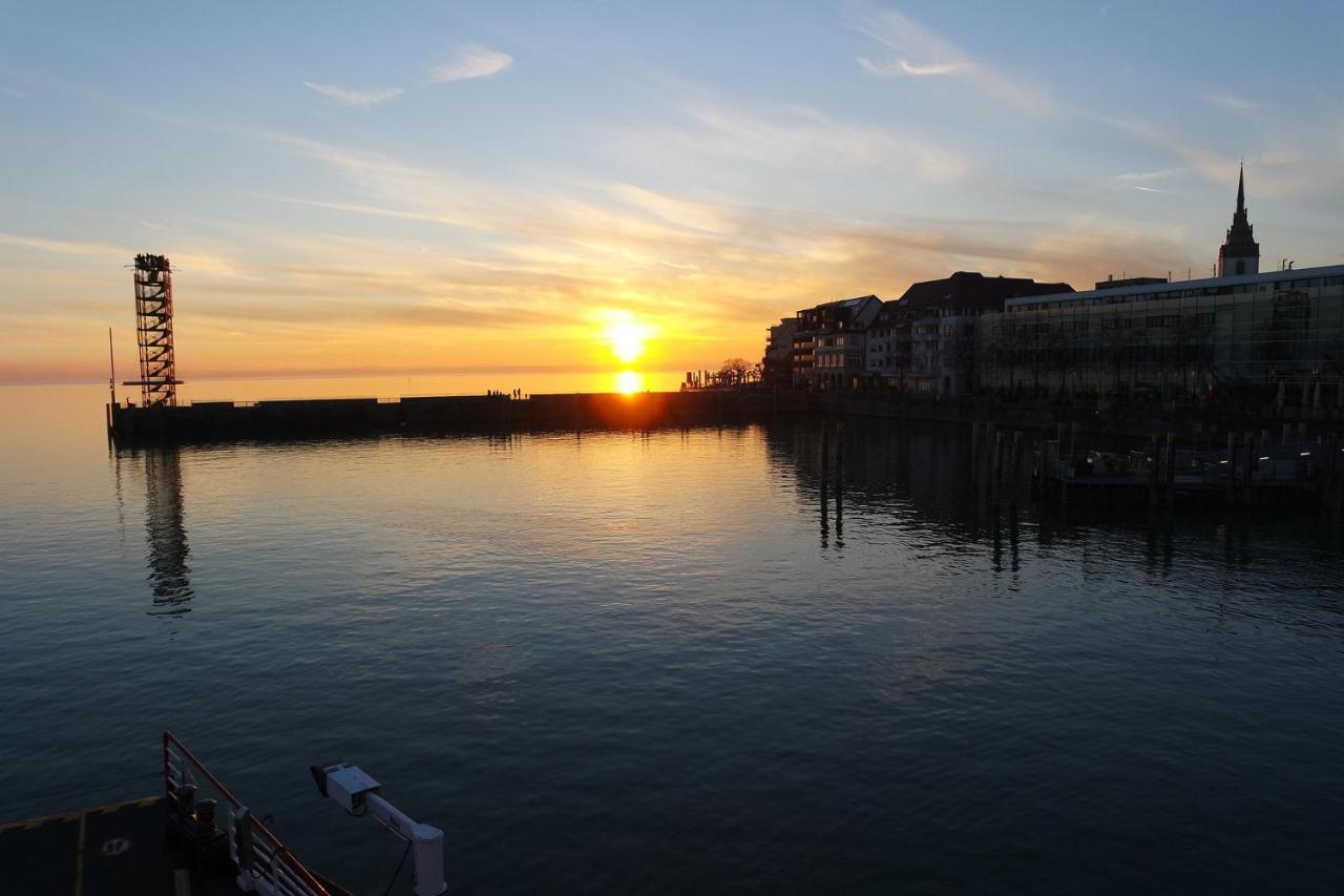 Apartment "Sun" Friedrichshafen Bagian luar foto